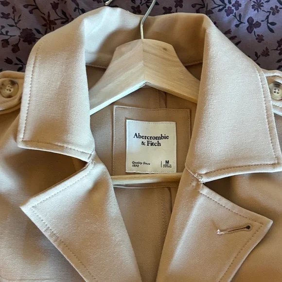Abercrombie & Fitch Tan Trench Coat - Picture 2 of 2